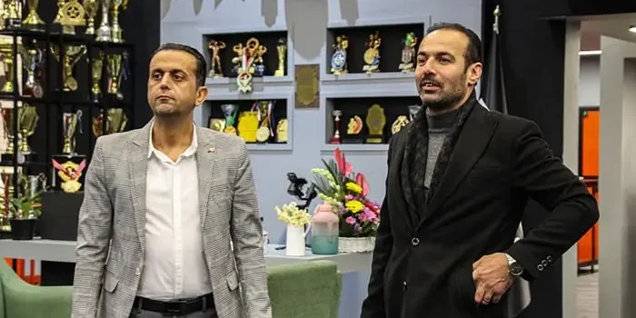 تصویر مدال های مربی باشگاه رادیس